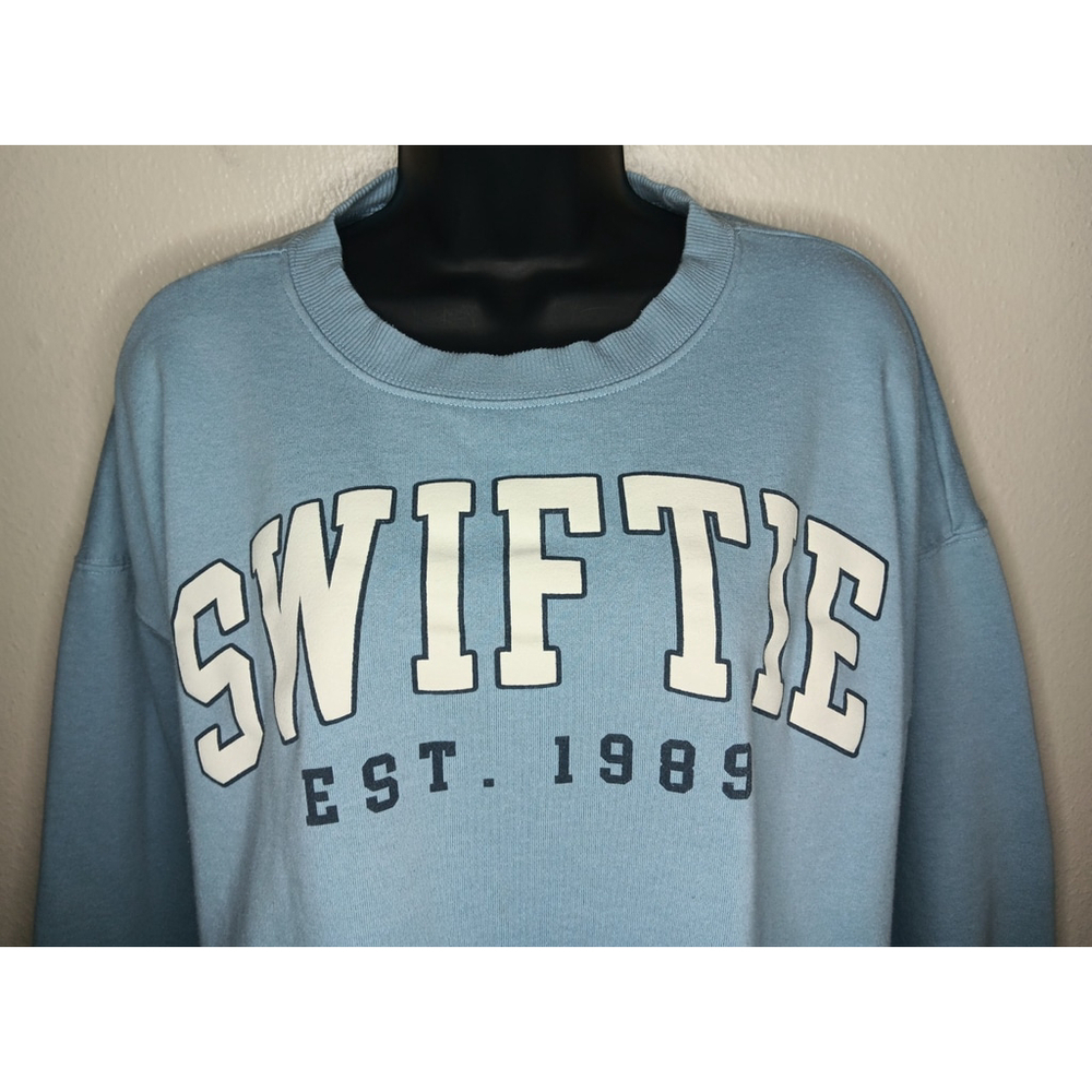 Taylor Swift Swiftie Medium Crop Boyfriend Sweatshirt Balloon Sleeve Oversized - Picture 2 of 11